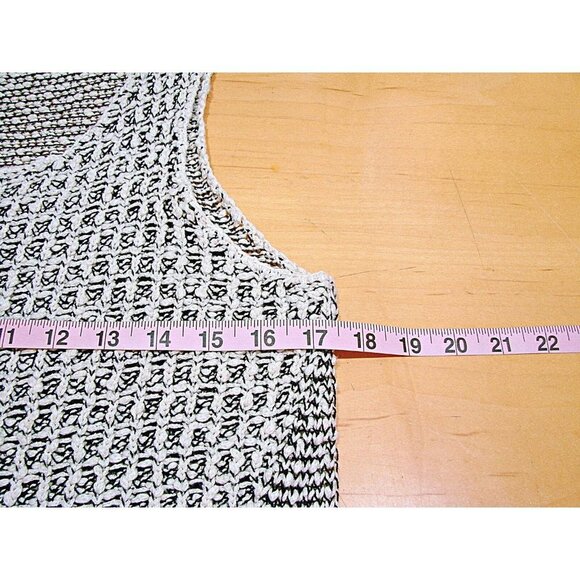 Chicos Womens Sleeveless Scoop Neck Marled Knitted Top Ivory Black Sz 1 -Sm 8/10 - Picture 5 of 9